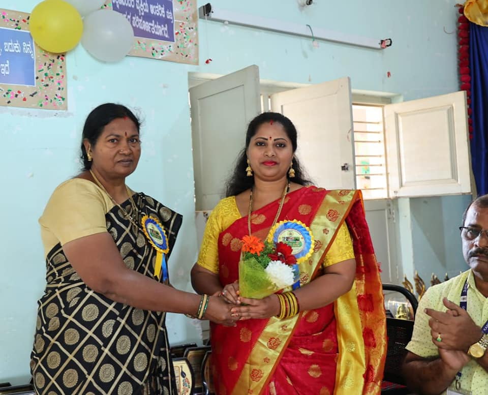 Vritti Shikshana Kalikothsava 2022-23 - Bhoomika Seva Foundation Education Program with Lata Kundaragi SDMC President Karnataka